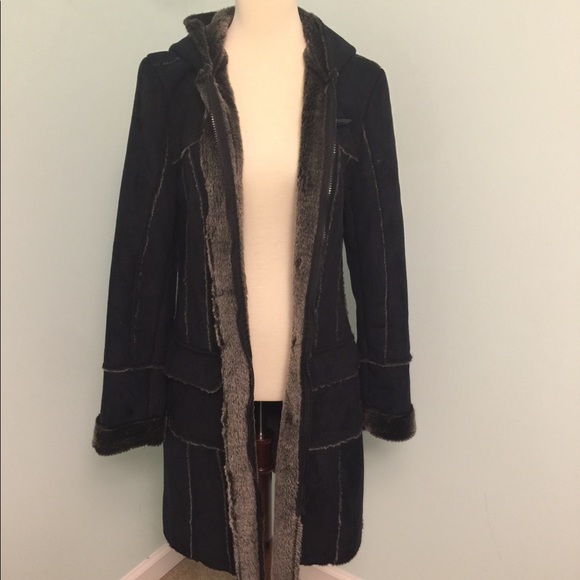 Saks fifth avenue fur lined coat - Picture 1 of 8